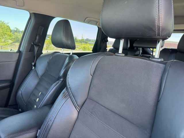 2022 Mitsubishi Outlander Base