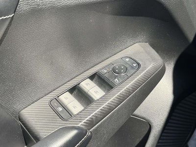 2022 Mitsubishi Outlander Base