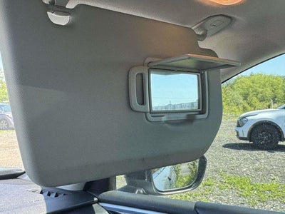 2022 Mitsubishi Outlander Base