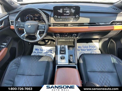 2023 Mitsubishi Outlander SEL