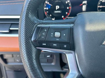 2023 Mitsubishi Outlander SEL