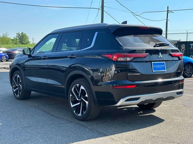2023 Mitsubishi Outlander SEL