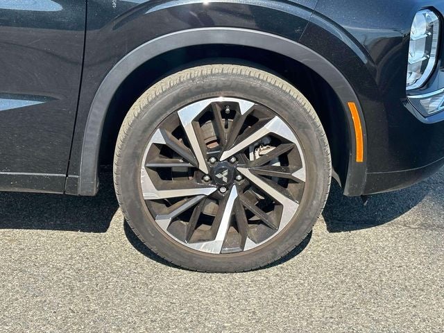 2023 Mitsubishi Outlander SEL