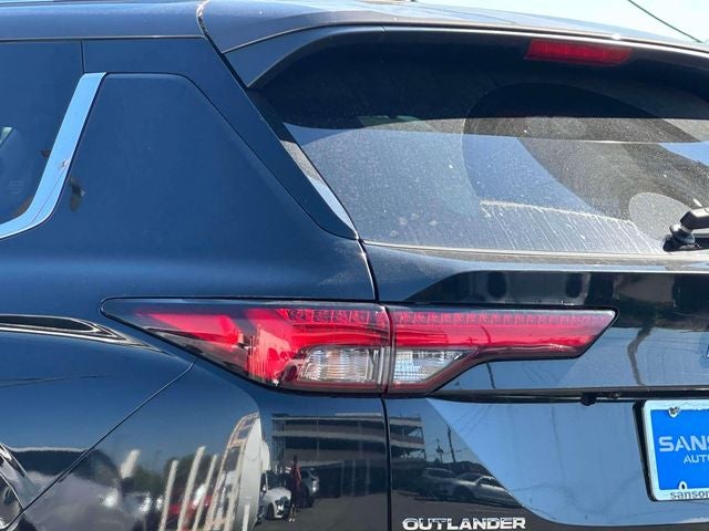 2023 Mitsubishi Outlander SEL