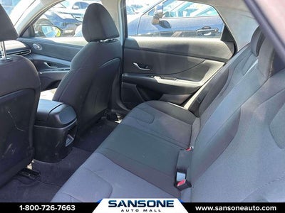 2024 Hyundai Elantra SE