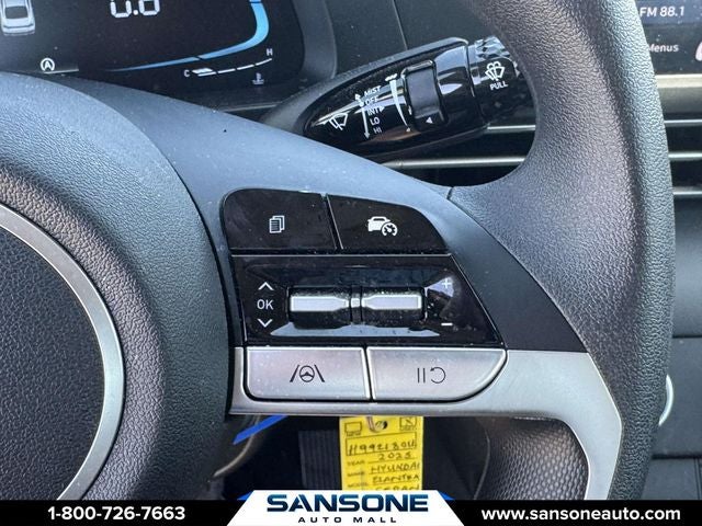 2025 Hyundai Elantra SE