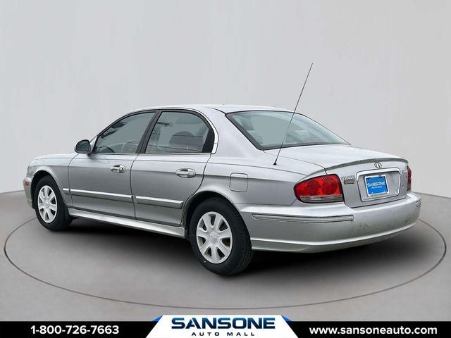 2004 Hyundai Sonata Base