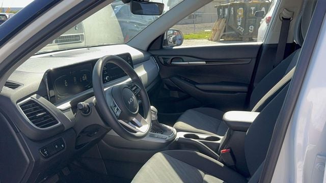 2025 Kia Seltos LX