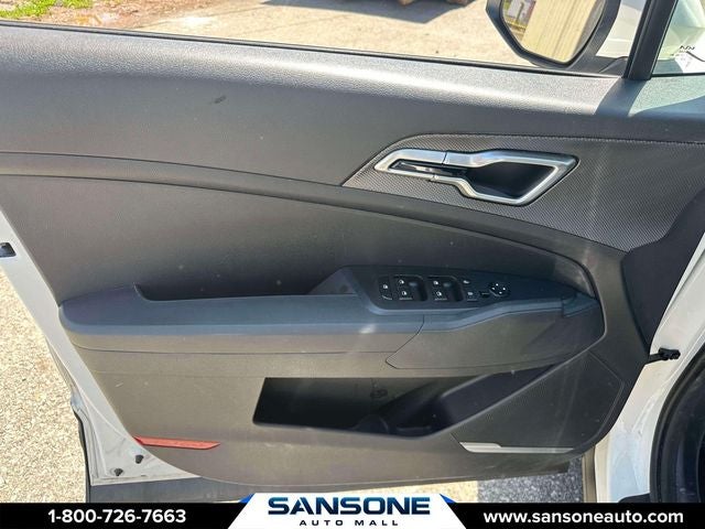 2024 Kia Sportage Hybrid LX