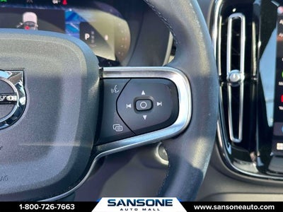 2024 Volvo XC40 B5 Plus Dark Theme