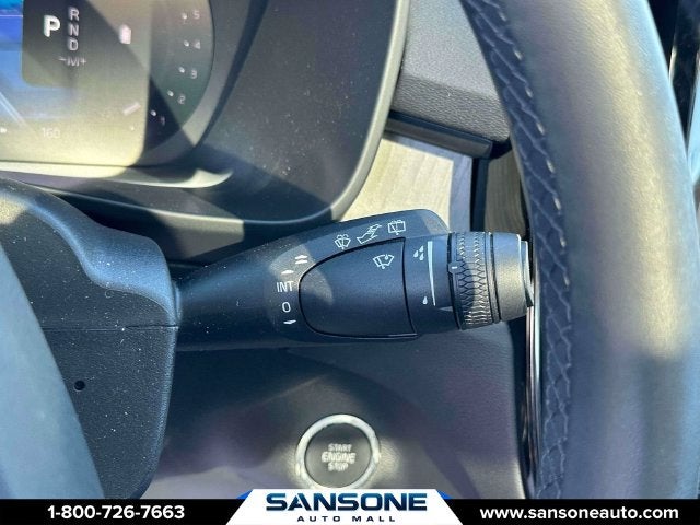 2024 Volvo XC40 B5 Plus Dark Theme